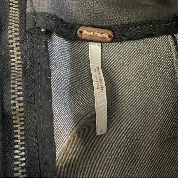 Free People Light Grey Washed / Faded Black Modern Femme Denim Skirt Size 4 - Picture 6 of 13